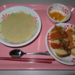 デイケアあがの　昼食はとても美味しいと大人気
