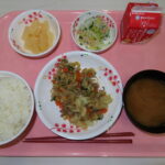 デイケアあがの　昼食はとても美味しいと大人気