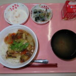 デイケアあがの　昼食はとても美味しいと大人気