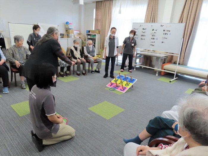 輪投げや穴埋めクイズ（穴埋めクイズは結構、難しい・・・）