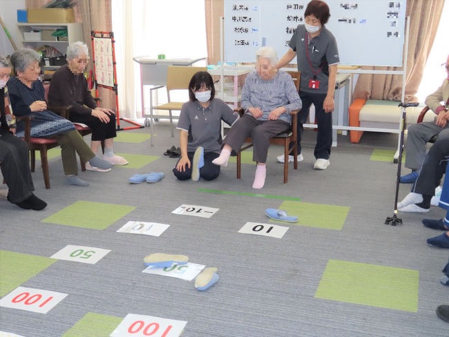 スリッパ飛ばし