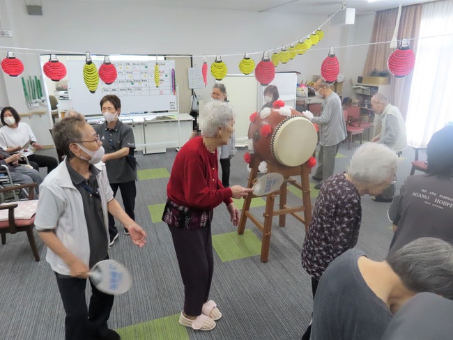 8月は「盆踊り」